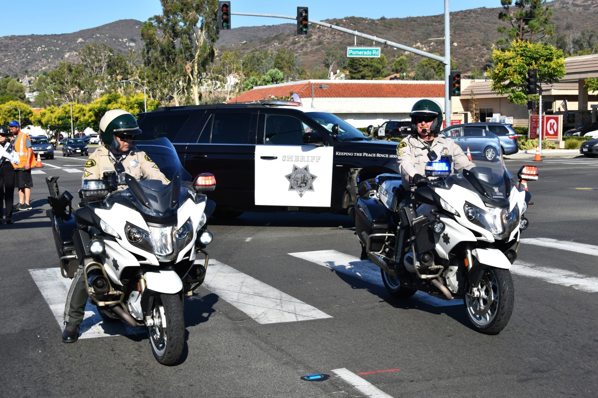 Community members meeting with Sheriff's Office at Safe Poway outreach